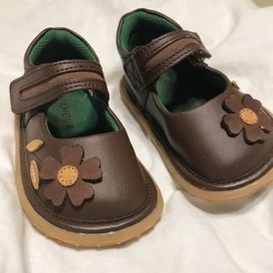 Little girls Lamont shoes EUC